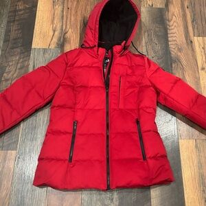 Arctic Expedition Quilted Zip Front Down Ref Puffer jacket in size medium